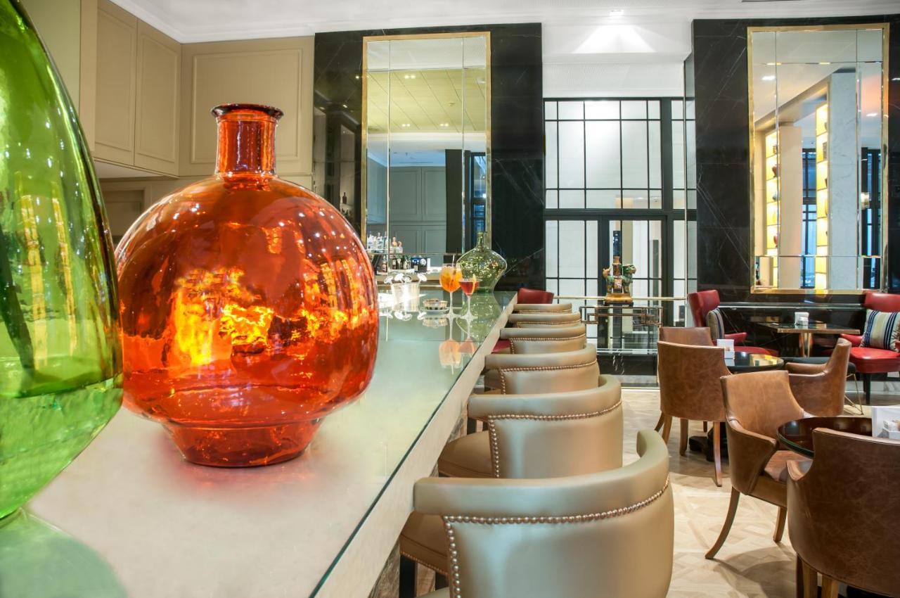 Alvear Icon Hotel Buenos Aires Exterior foto The bar at the Mandarin Oriental, London