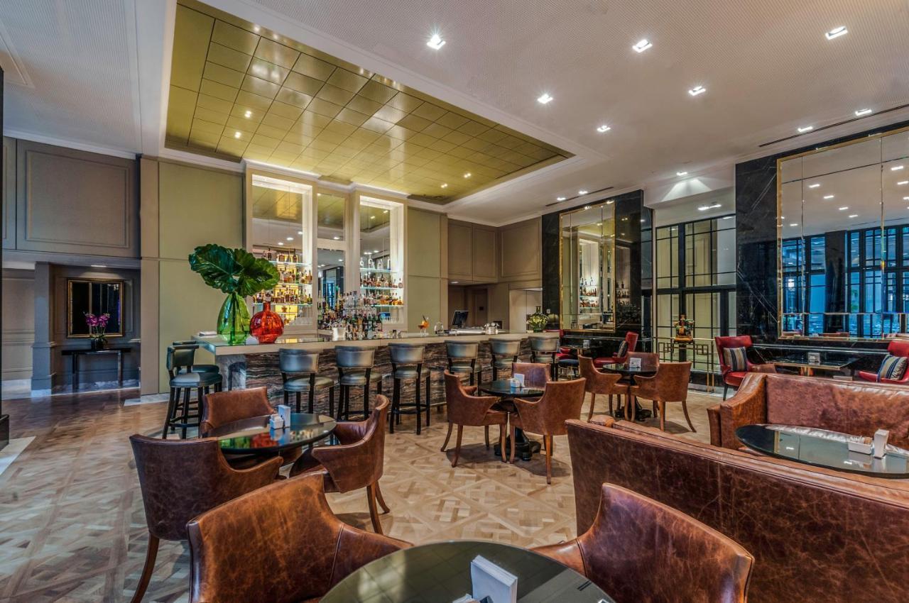 Alvear Icon Hotel Buenos Aires Exterior foto The bar at the 100 Queen's Gate